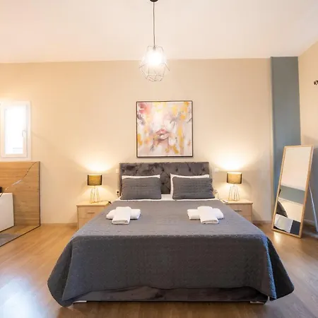 Belajo And Jacuzzi !! Βόλος