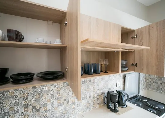 Belajo And Jacuzzi !! * Βόλος