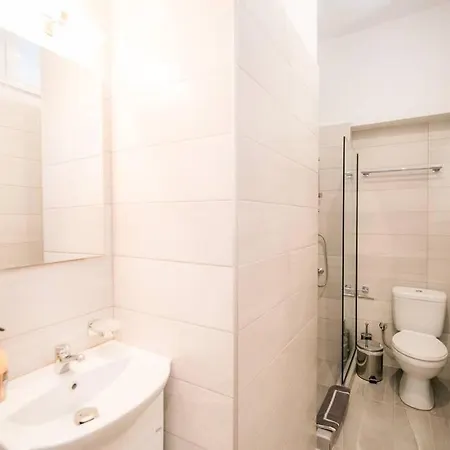 Lägenhet Belajo And Jacuzzi !! *