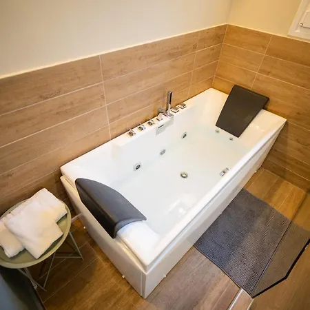 Apartment Belajo And Jacuzzi !! Volos